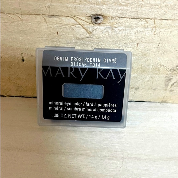 Mary Kay Denim Frost Mineral Eye Shadow - Picture 1 of 5